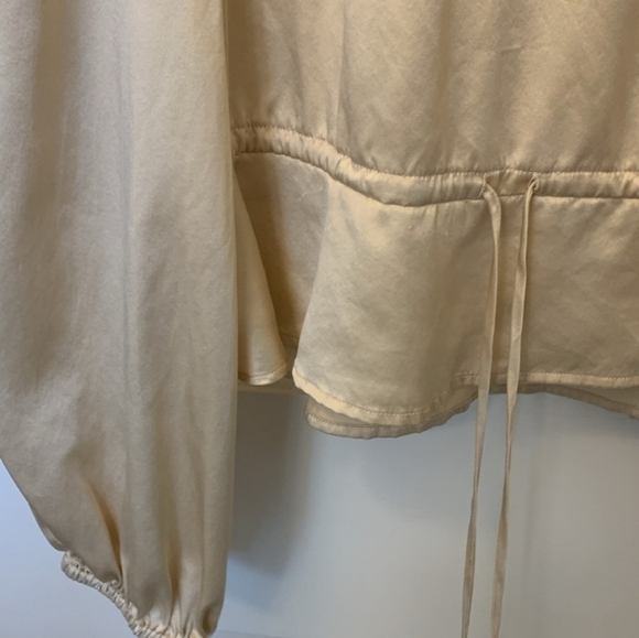 Reformation Riccardo 100% Silk Cream Top Size XS - Picture 9 of 12